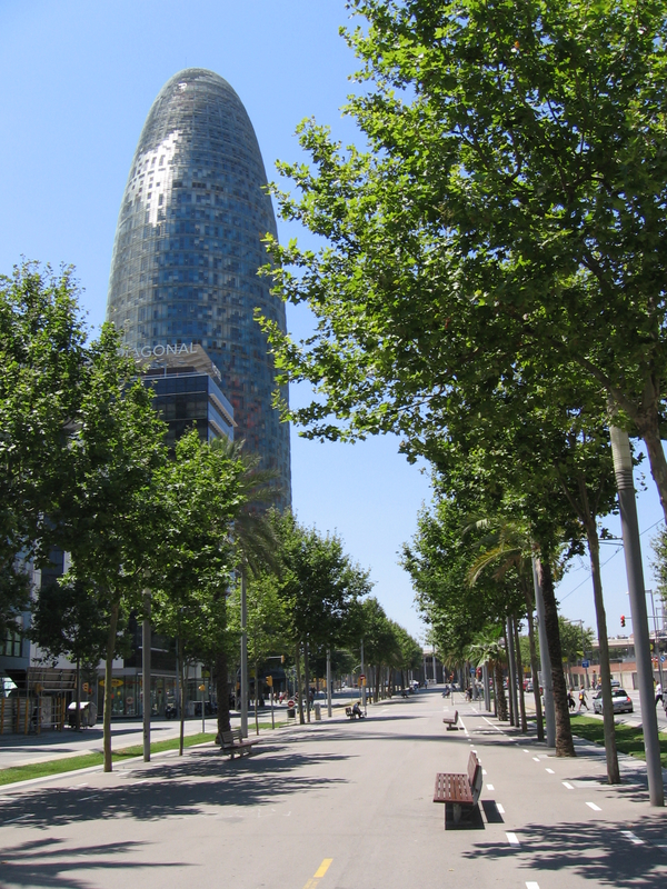 Jean Nouvel - Torre Agbar